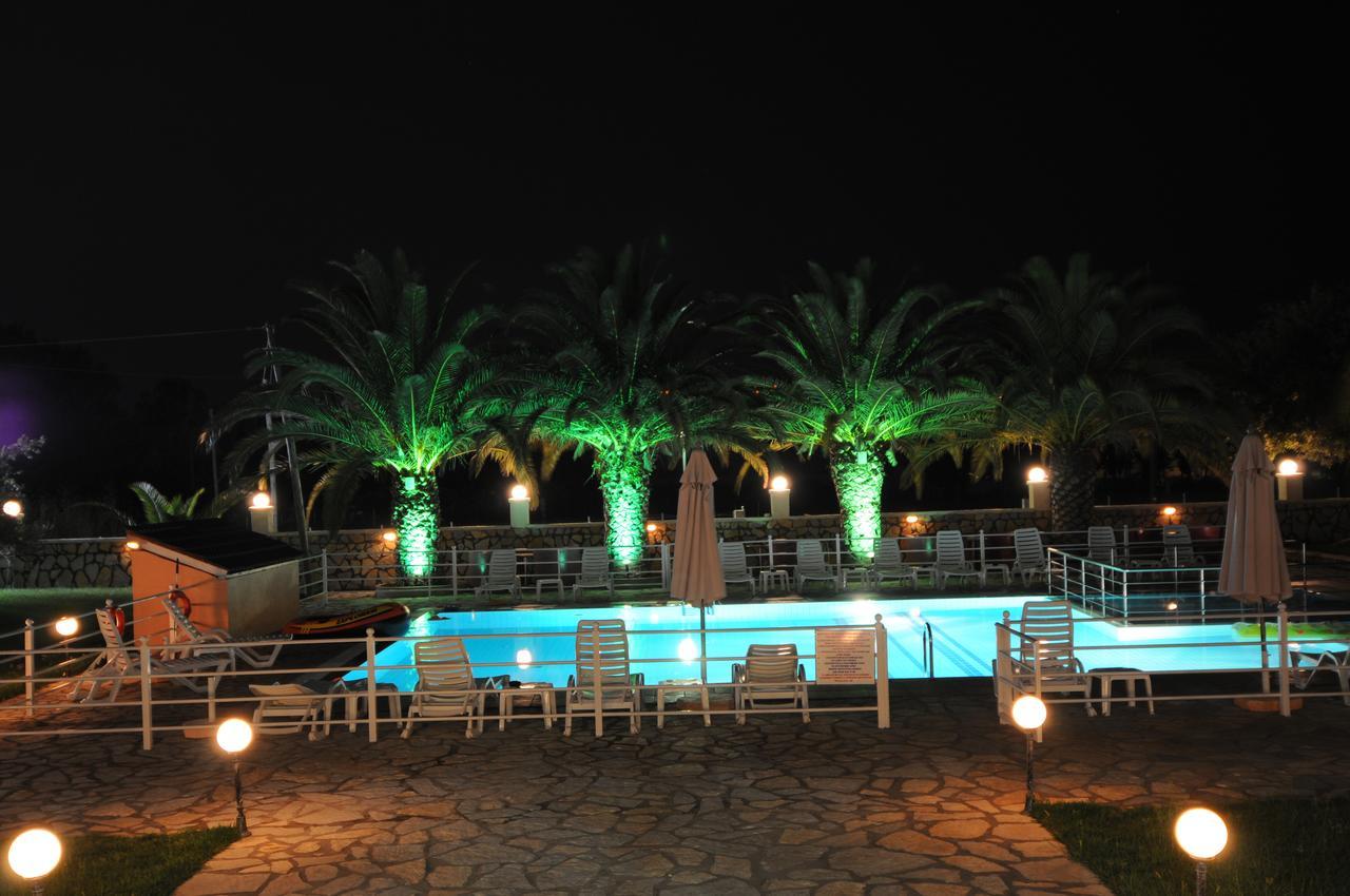 Cleopatra Hotel Канали Екстериор снимка